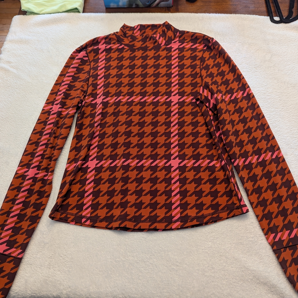 Aerie Red and Black Fitted Long Sleeve Blouse